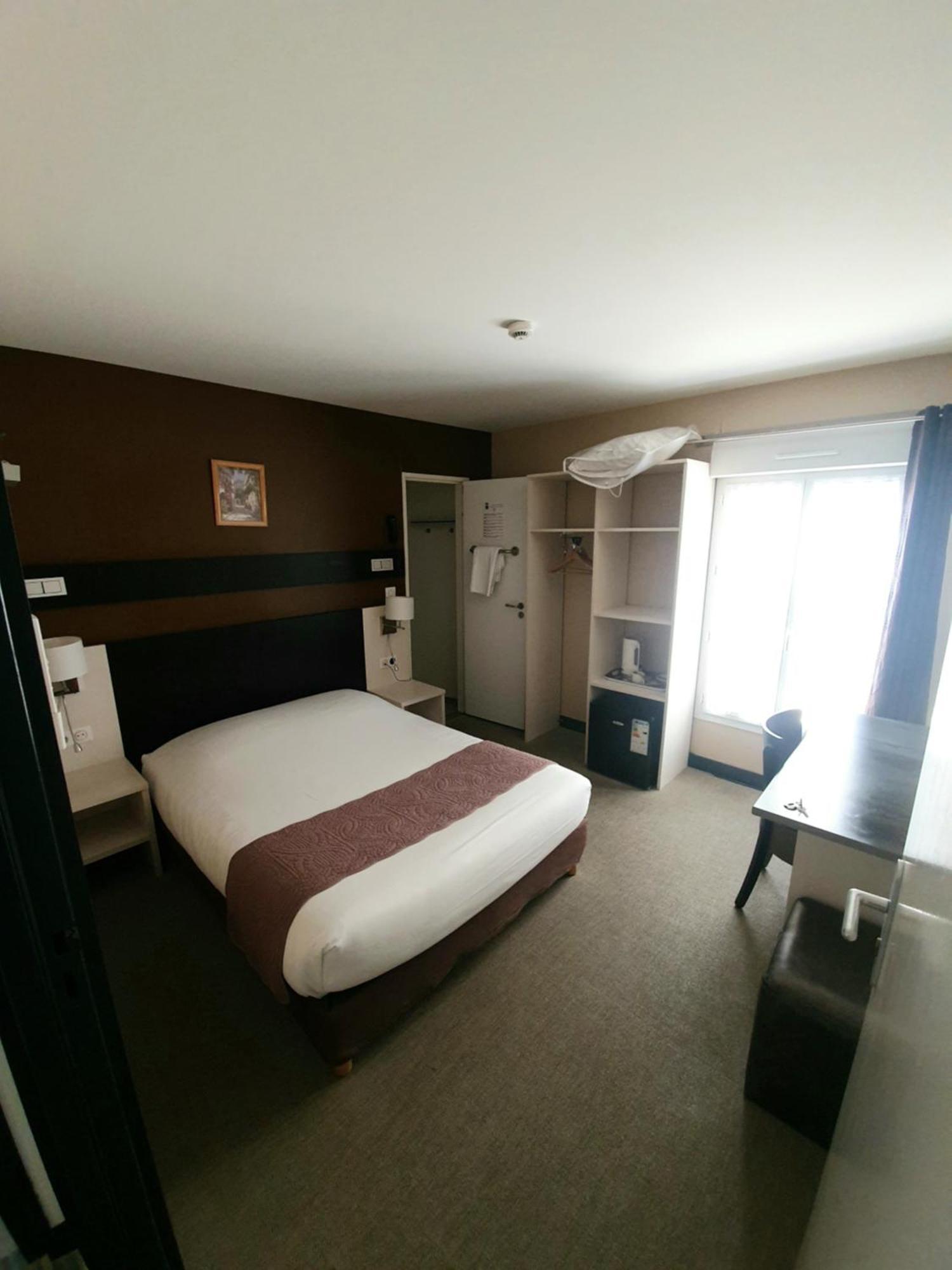 Auberge Des Lacs Bleus Clerac ภายนอก รูปภาพ